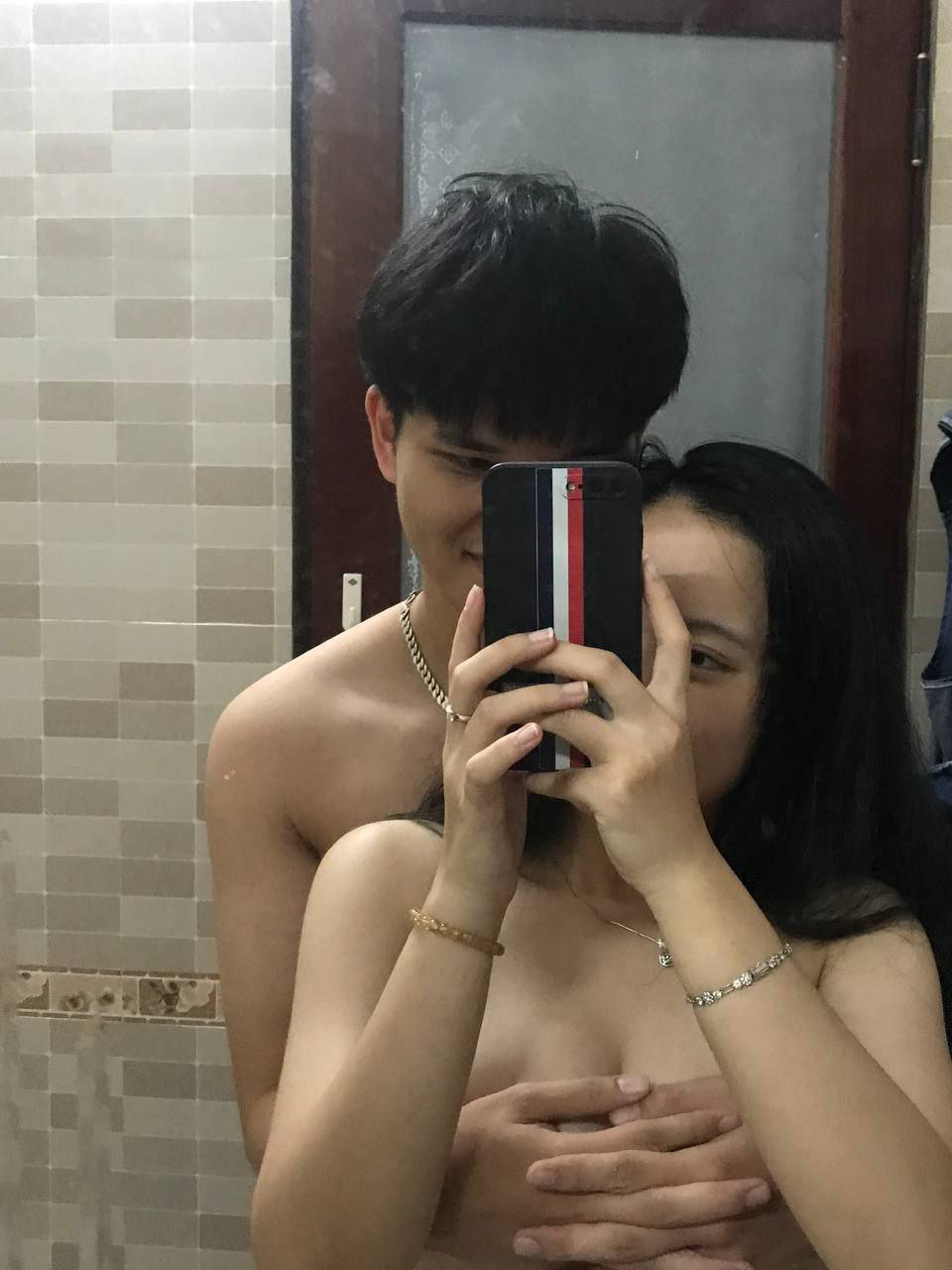 Con cặc to đụ con bướm to, cảm giác thật tuyệt